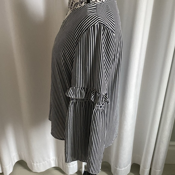 Loft women’s flowy top v neck vertical stripes bell sleeves size small - Picture 3 of 12